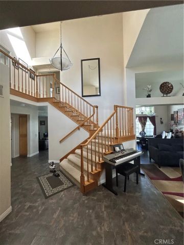 1046 S Mountcrest Court, Anaheim, CA 92808