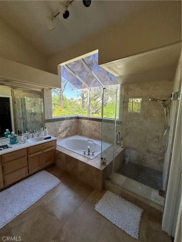 1046 S Mountcrest Court, Anaheim, CA 92808