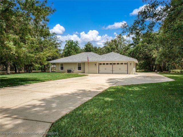 1843 N Valencia Drive, Avon Park, FL 33825