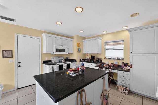 746 HARRINGTON LAKE DRIVE N 117, Venice, FL 34293