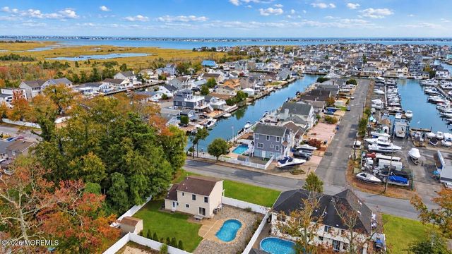 70 Pilot Drive, Brick, NJ 08723