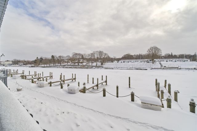 317 5th Avenue Unit 4, Manistee, MI 49660