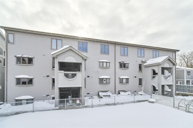 317 5th Avenue Unit 4, Manistee, MI 49660