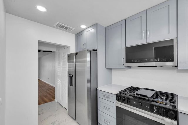 3128 59TH STREET S 303, Gulfport, FL 33707