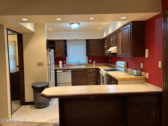 354 Bartley Road, Jackson, NJ 08527