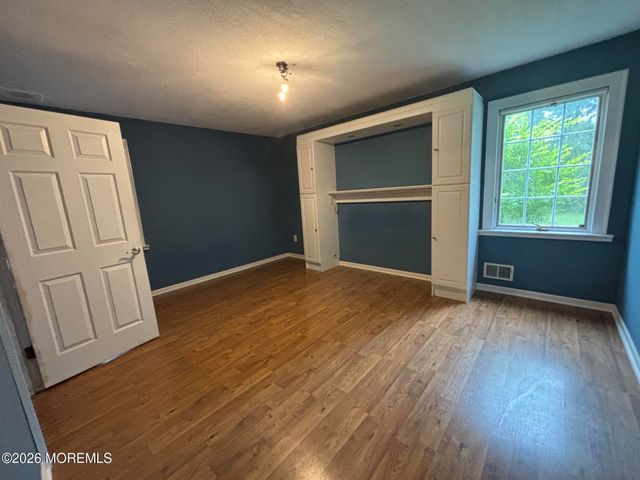 354 Bartley Road, Jackson, NJ 08527