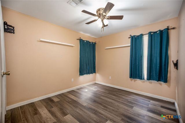 2102 Leon Drive, Port Lavaca, TX 77979