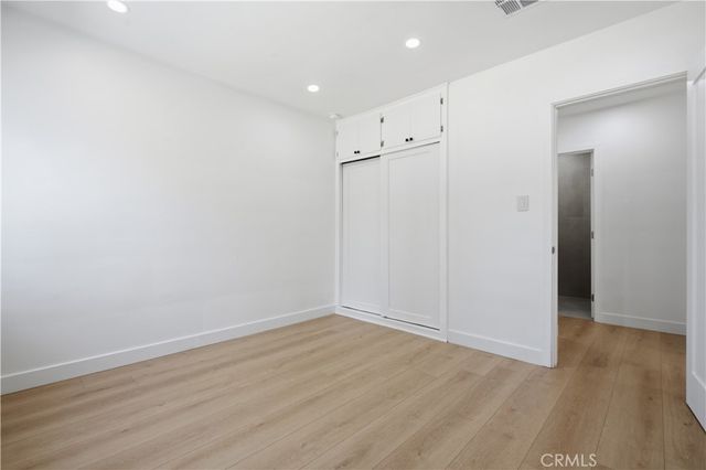 11215 Lull, Los Angeles, CA 91352