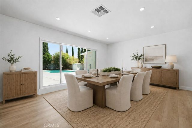 11215 Lull, Los Angeles, CA 91352