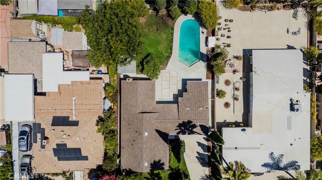 11215 Lull, Los Angeles, CA 91352