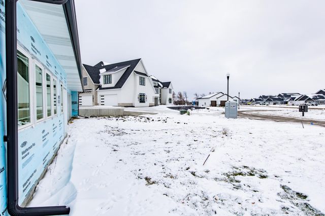 5875 31st Street S, Fargo, ND 58104