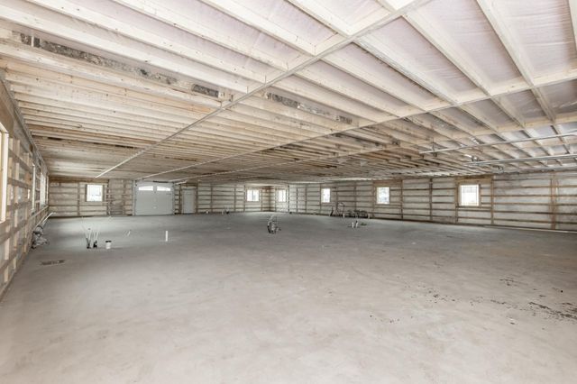 5875 31st Street S, Fargo, ND 58104