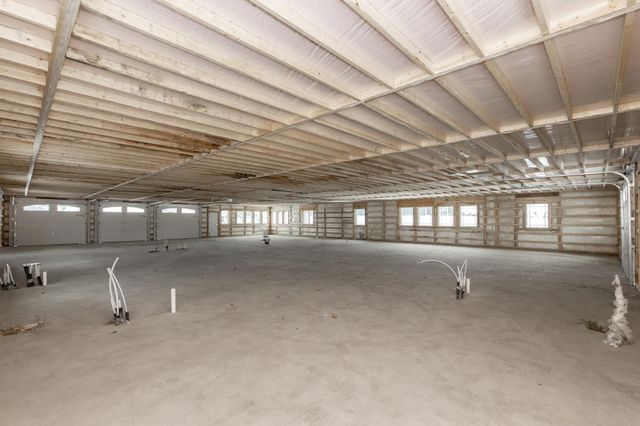 5875 31st Street S, Fargo, ND 58104