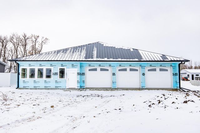 5875 31st Street S, Fargo, ND 58104