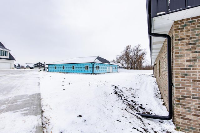 5875 31st Street S, Fargo, ND 58104