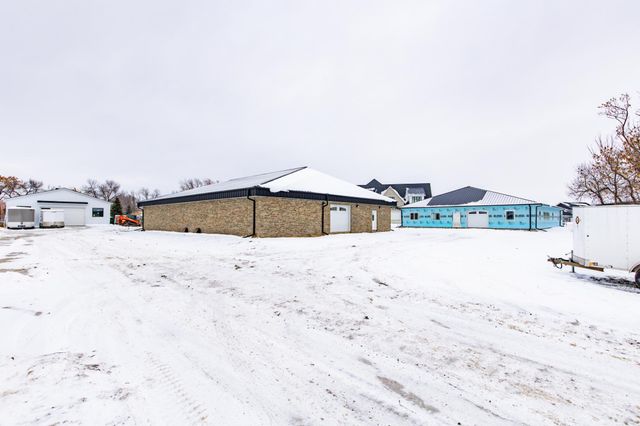 5875 31st Street S, Fargo, ND 58104