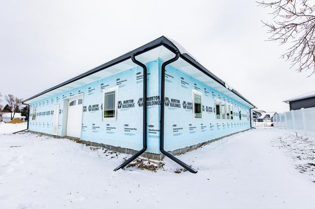 5875 31st Street S, Fargo, ND 58104