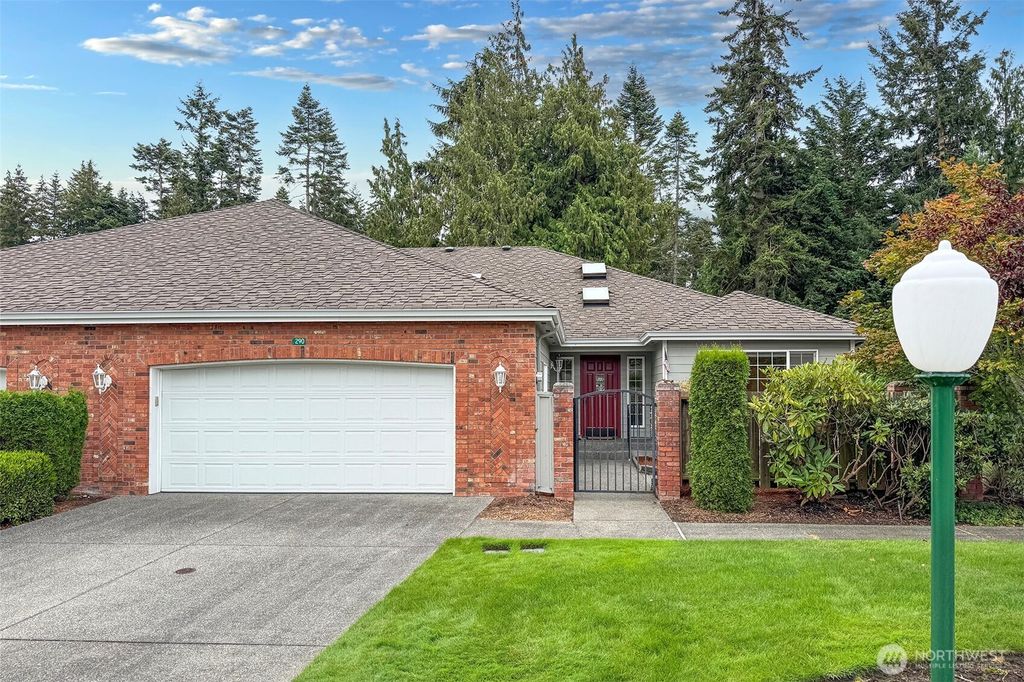 290 Foursome Drive, Sequim, WA 98382