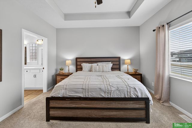 11952 S 107 Avenue, Papillion, NE 68046