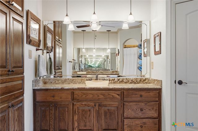 4366 Royal Street, Salado, TX 76571