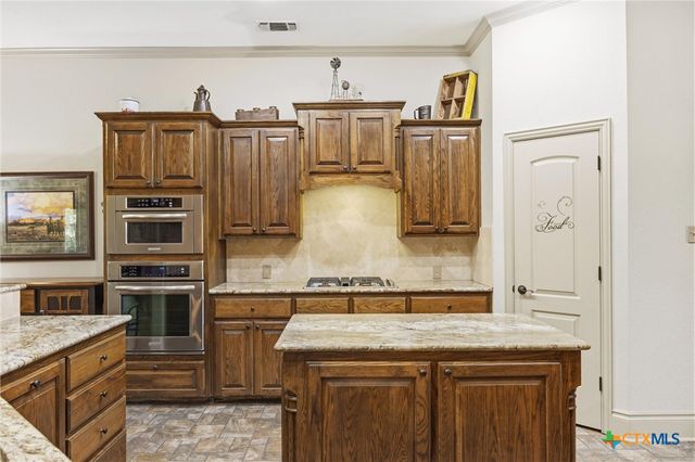 4366 Royal Street, Salado, TX 76571