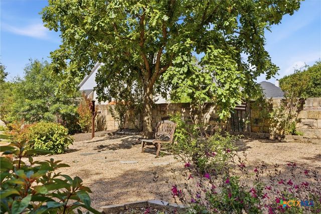 4366 Royal Street, Salado, TX 76571