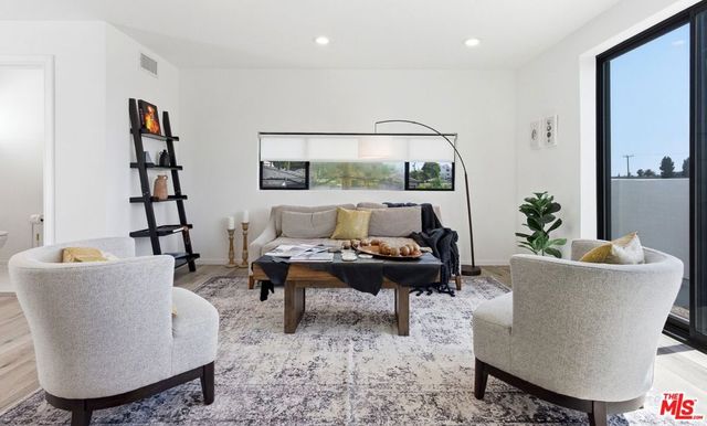 4138 Normal Avenue, Los Angeles, CA 90029