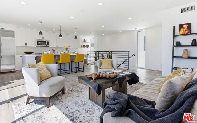 4138 Normal Avenue, Los Angeles, CA 90029