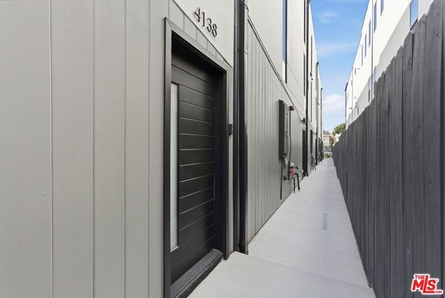 4138 Normal Avenue, Los Angeles, CA 90029