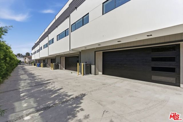 4138 Normal Avenue, Los Angeles, CA 90029
