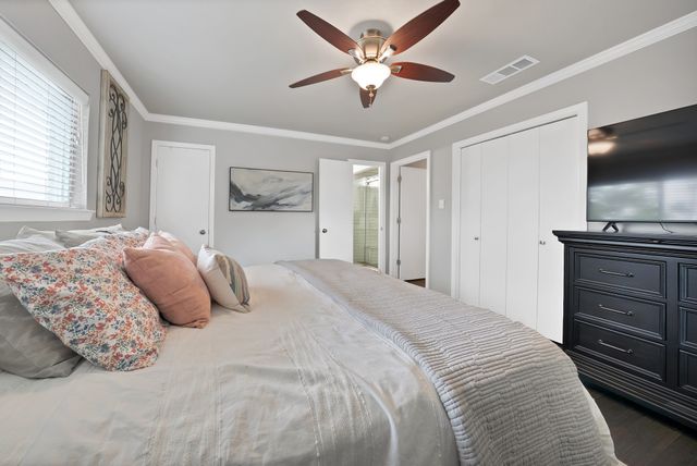 1700 Stagecoach Drive, Pantego, TX 76013