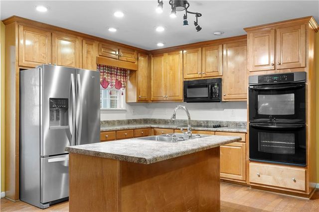 328 Rain Valley Circle, Meansville, GA 30256