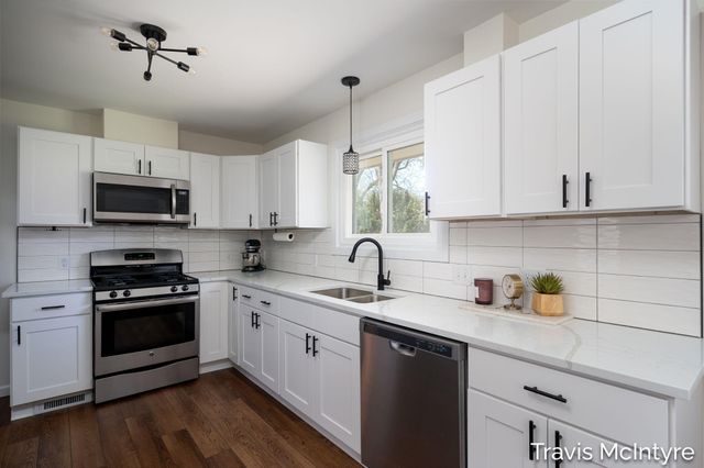 3343 Gateshead Street NE, Rockford, MI 49341