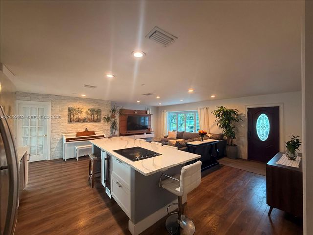 1760 SW 12th St, Boca Raton, FL 33486