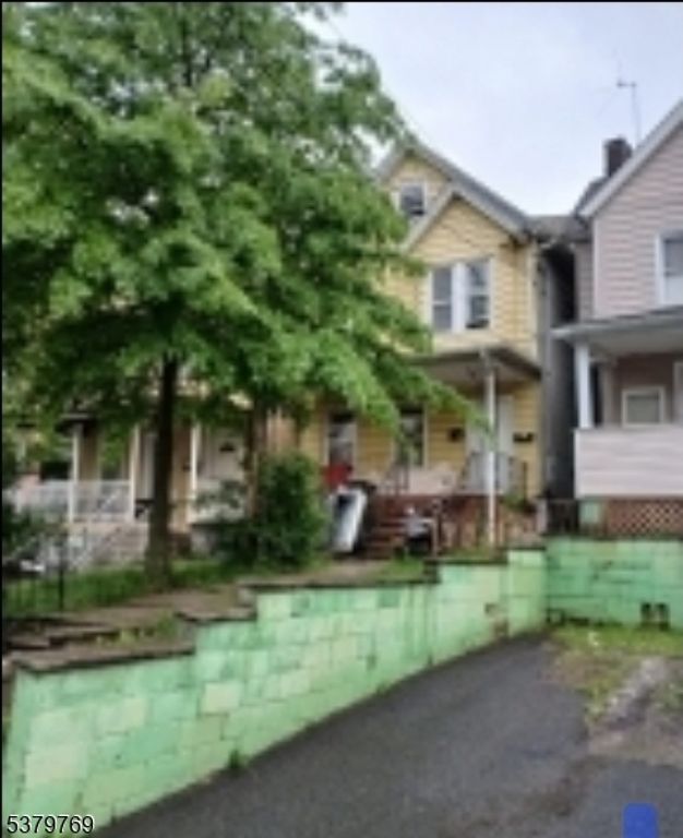 80 Westfield Ave, Elizabeth City, NJ 07208