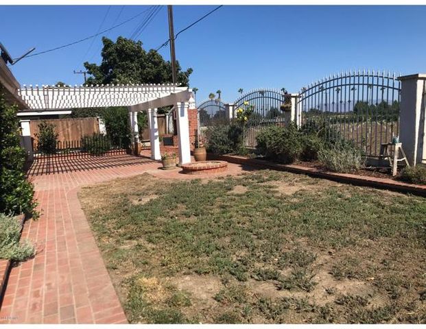 8348 Cheshire Street, Ventura, CA 93004