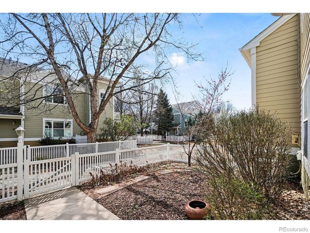 640 Gooseberry Drive 806, Longmont, CO 80503