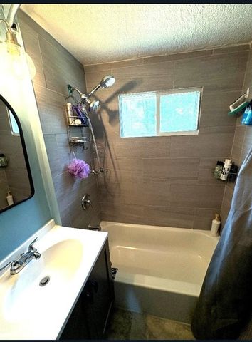 1975 Pearl Avenue, Warren, MI 48091