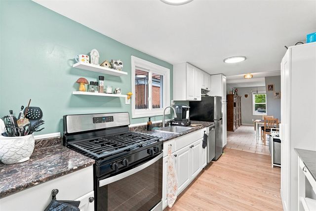 1975 Pearl Avenue, Warren, MI 48091