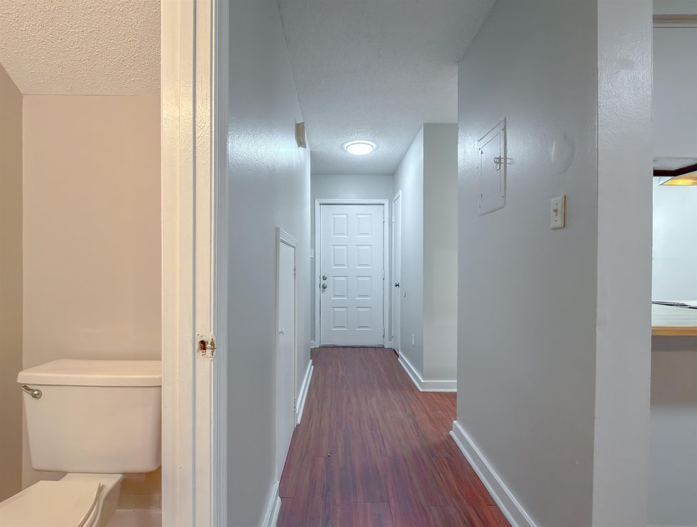 Image 14 of property listing at 3294 Nekoma Lane, Tallahassee, FL 32304