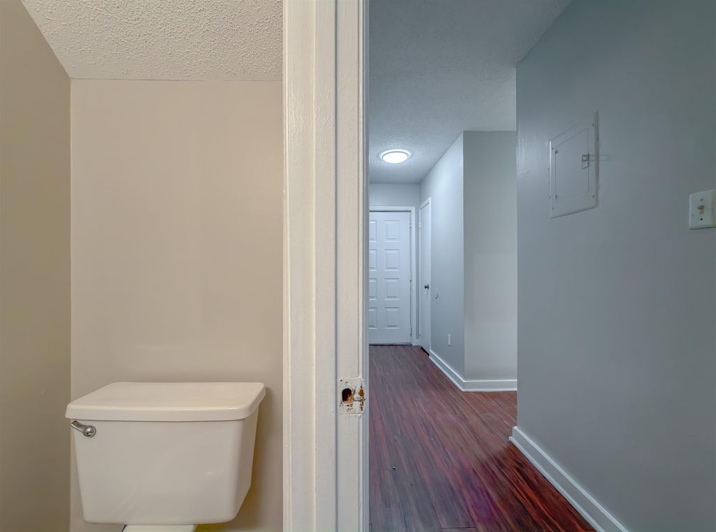 Image 15 of property listing at 3294 Nekoma Lane, Tallahassee, FL 32304