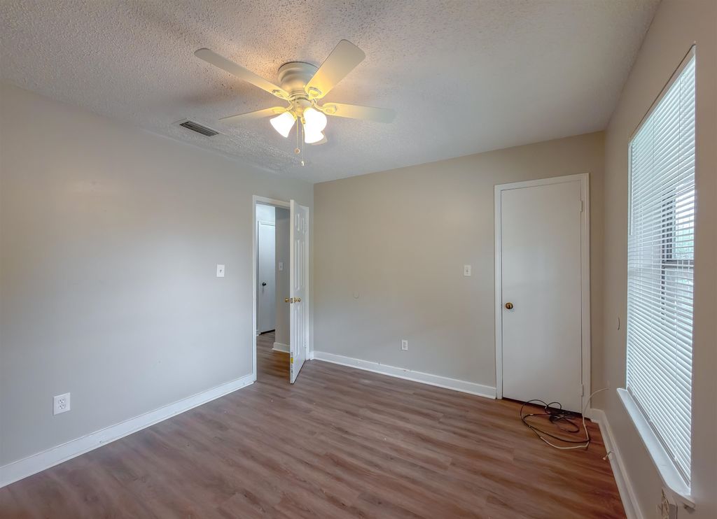 Image 19 of property listing at 3294 Nekoma Lane, Tallahassee, FL 32304