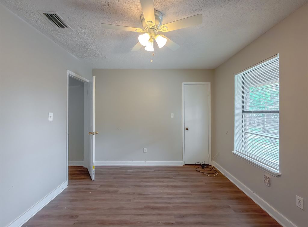 Image 20 of property listing at 3294 Nekoma Lane, Tallahassee, FL 32304