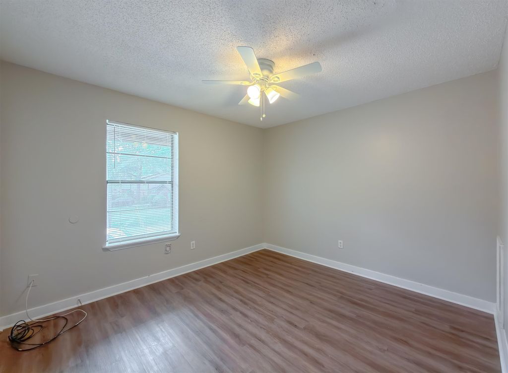 Image 21 of property listing at 3294 Nekoma Lane, Tallahassee, FL 32304