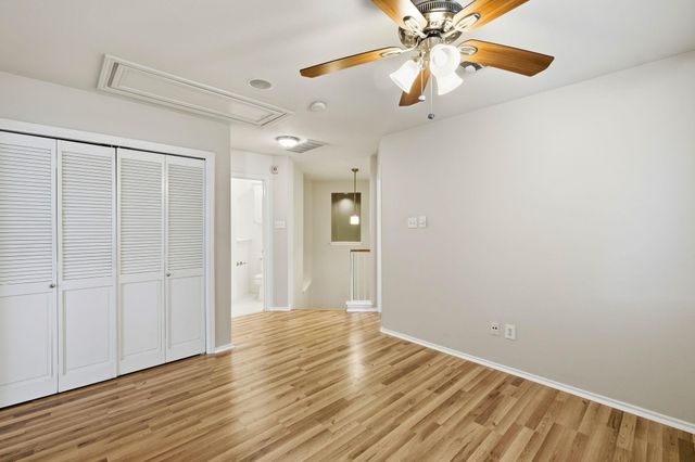 1900 Scofield Ridge PKWY 203, Austin, TX 78727