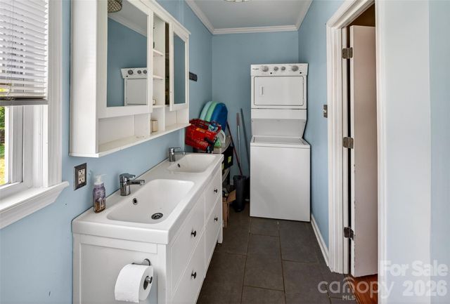 58 Burton Street, Belmont, NC 28012