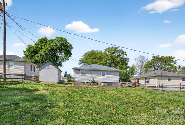 58 Burton Street, Belmont, NC 28012