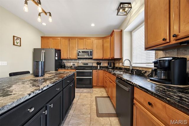 71 Harrisburg Court, St Peters, MO 63376