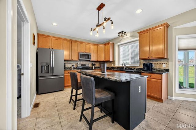 71 Harrisburg Court, St Peters, MO 63376