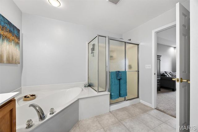 71 Harrisburg Court, St Peters, MO 63376